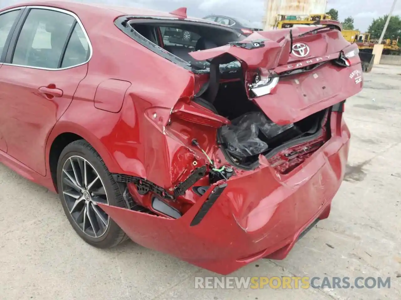 9 Photograph of a damaged car 4T1T11AK4MU494566 TOYOTA CAMRY 2021