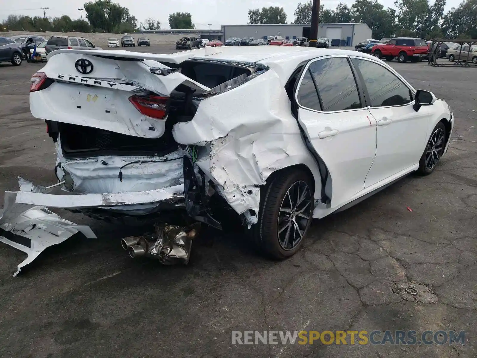 4 Photograph of a damaged car 4T1T11AK4MU522382 TOYOTA CAMRY 2021