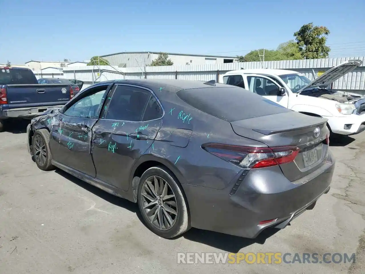 3 Photograph of a damaged car 4T1T11AK4MU535469 TOYOTA CAMRY 2021