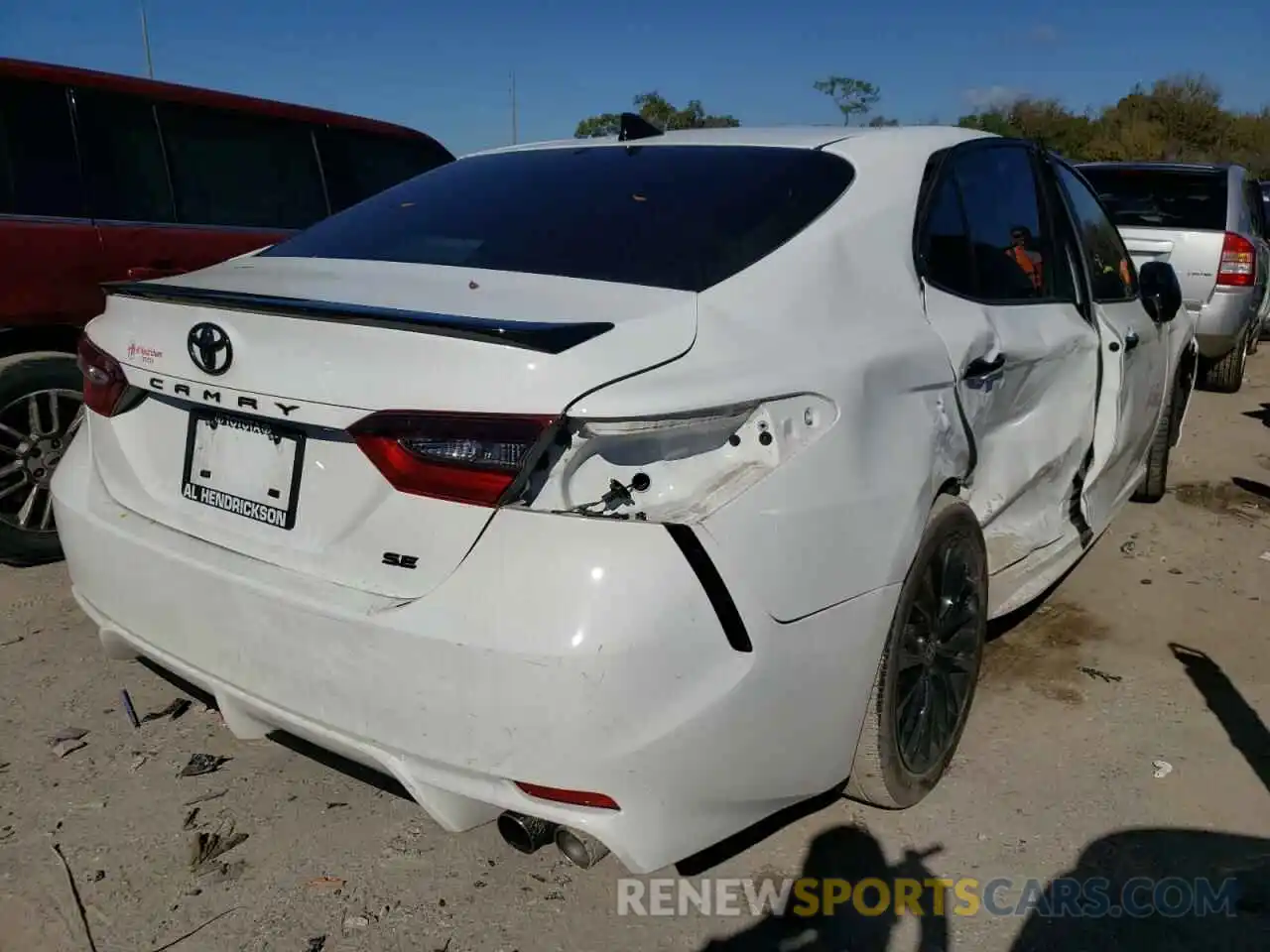 4 Photograph of a damaged car 4T1T11AK5MU404910 TOYOTA CAMRY 2021