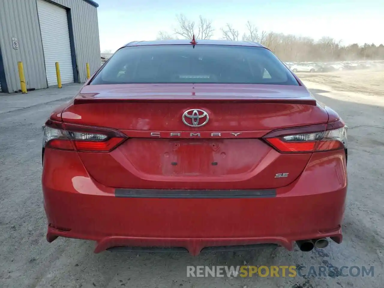 6 Photograph of a damaged car 4T1T11AK5MU437454 TOYOTA CAMRY 2021