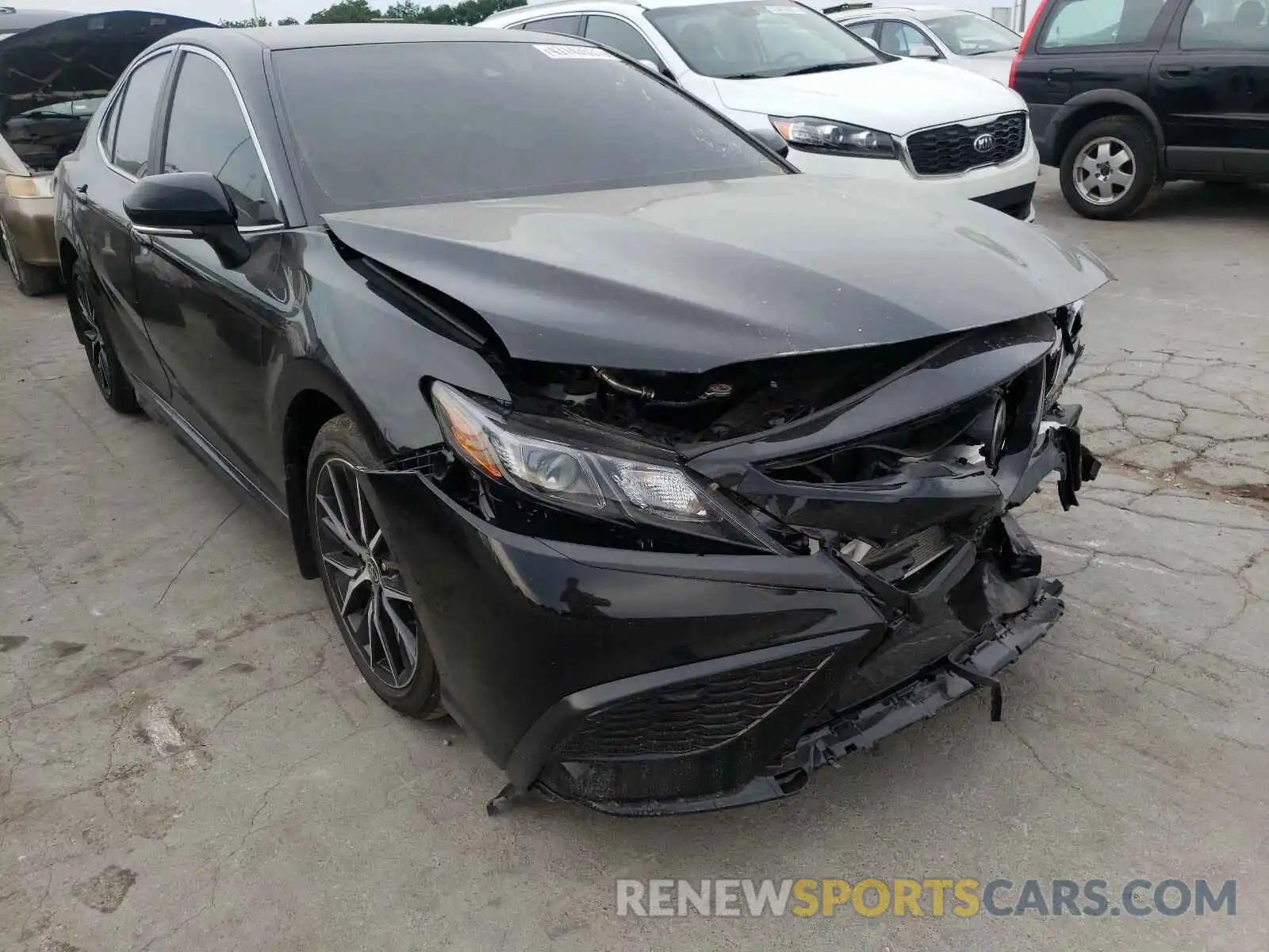 1 Photograph of a damaged car 4T1T11AK5MU442332 TOYOTA CAMRY 2021