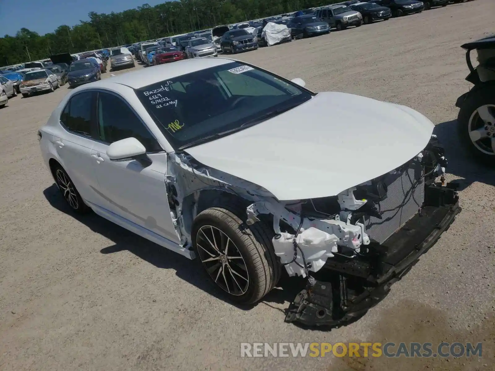 1 Photograph of a damaged car 4T1T11AK5MU521273 TOYOTA CAMRY 2021