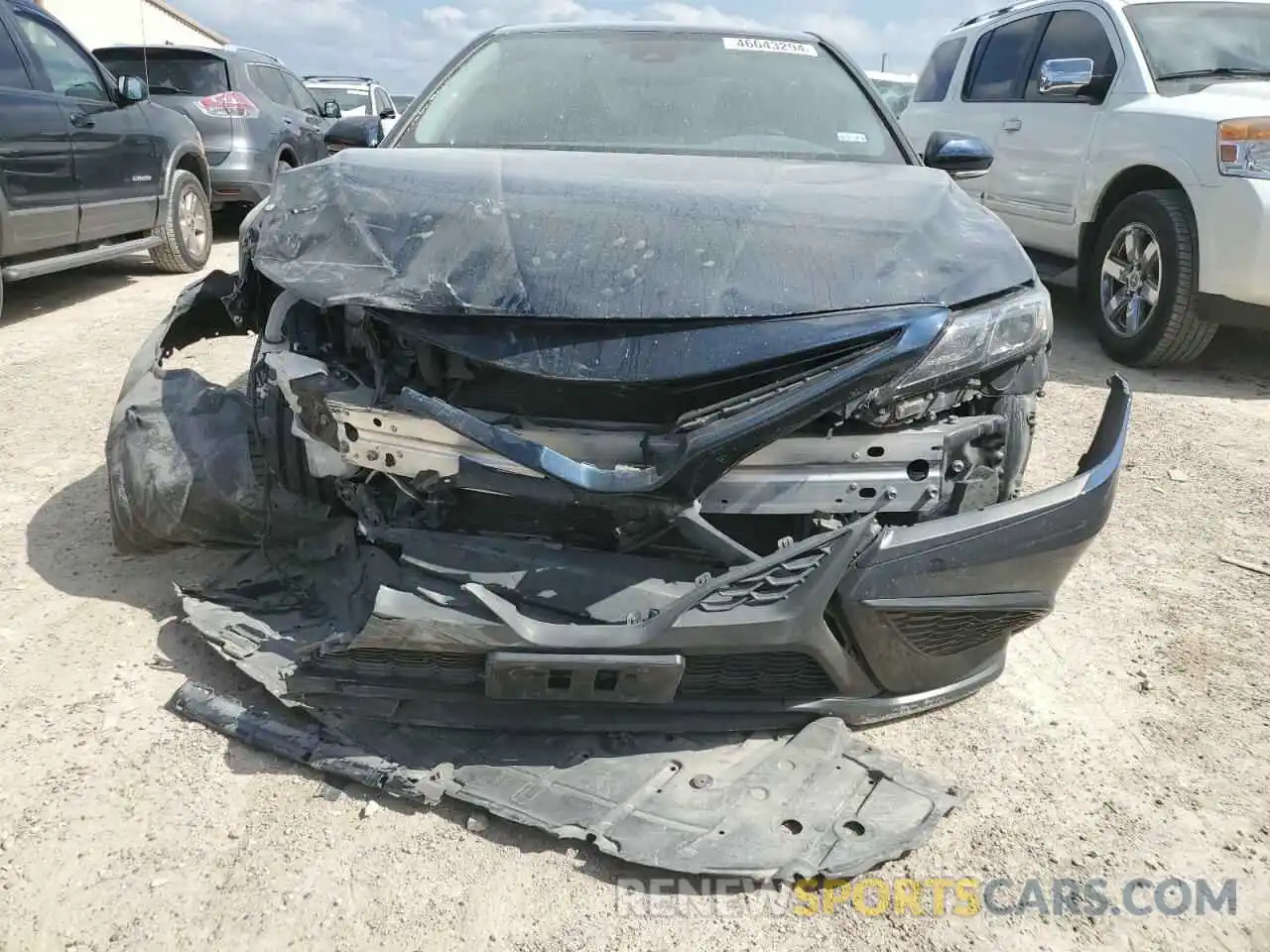 5 Photograph of a damaged car 4T1T11AK5MU541698 TOYOTA CAMRY 2021