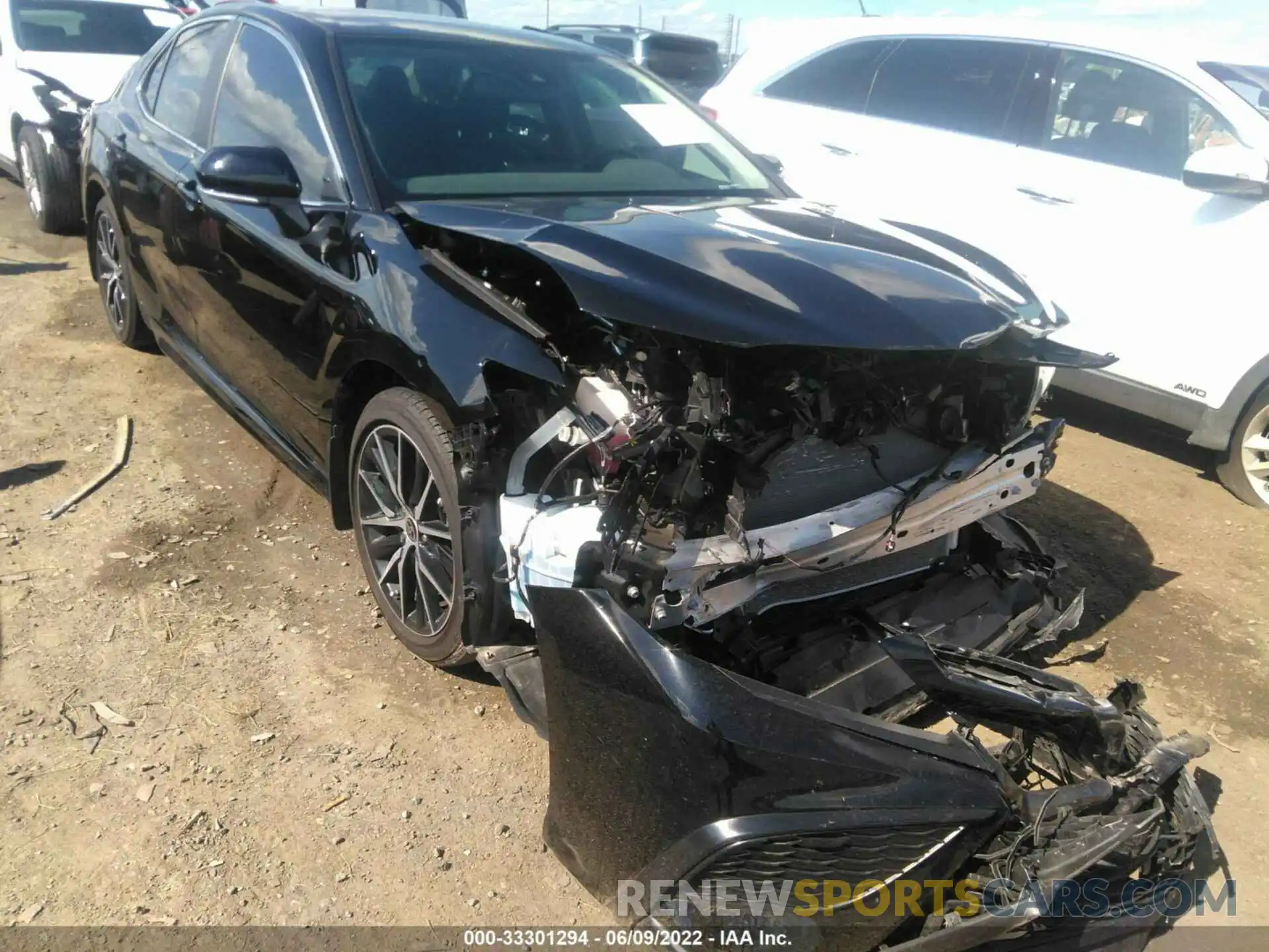 1 Photograph of a damaged car 4T1T11AK5MU571946 TOYOTA CAMRY 2021