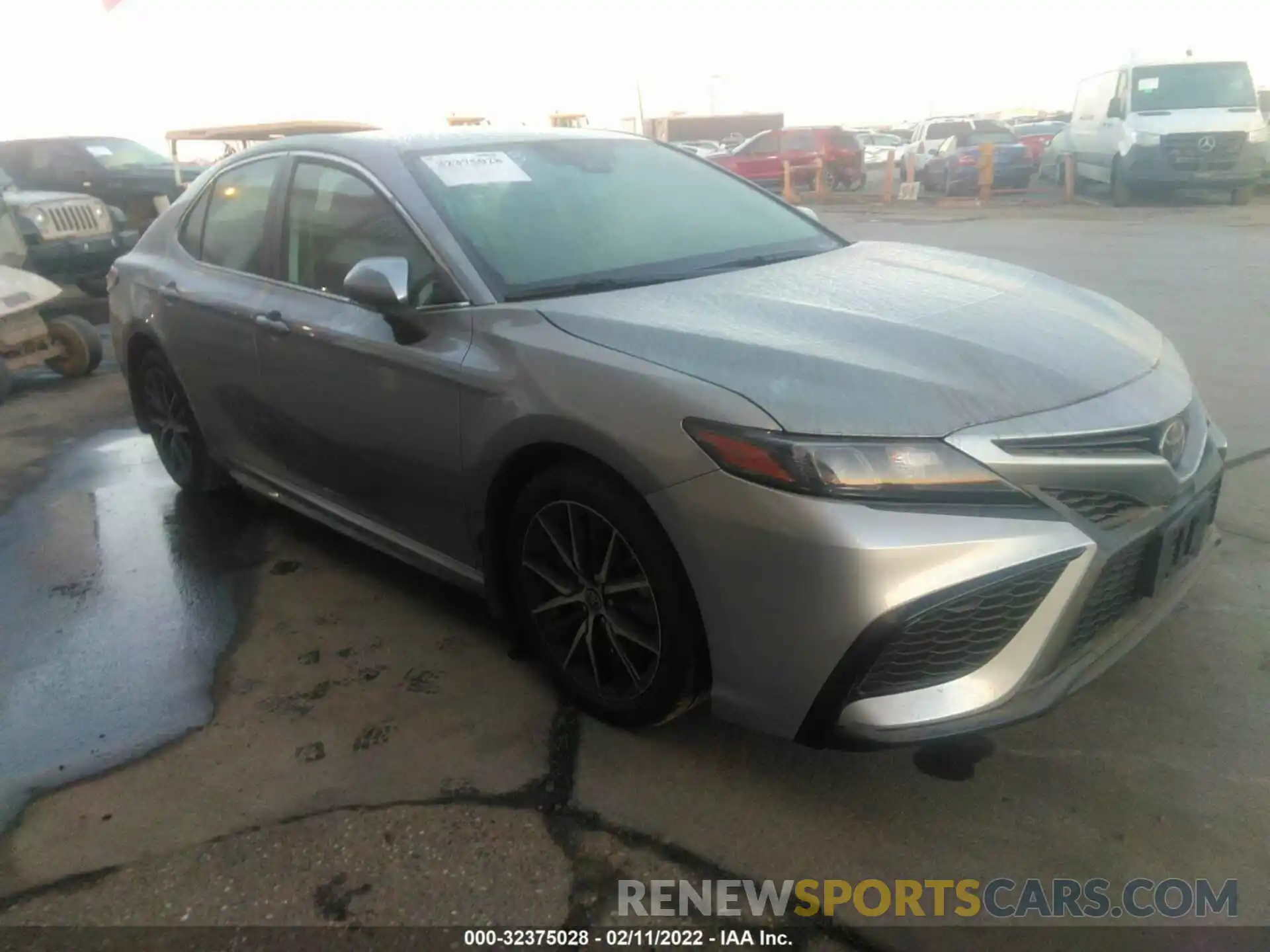 1 Photograph of a damaged car 4T1T11AK5MU595938 TOYOTA CAMRY 2021