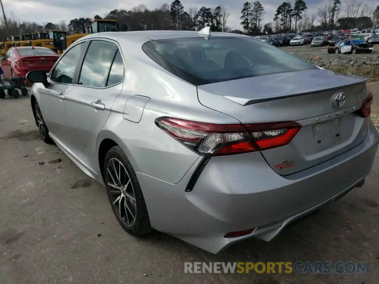 3 Photograph of a damaged car 4T1T11AK6MU405550 TOYOTA CAMRY 2021