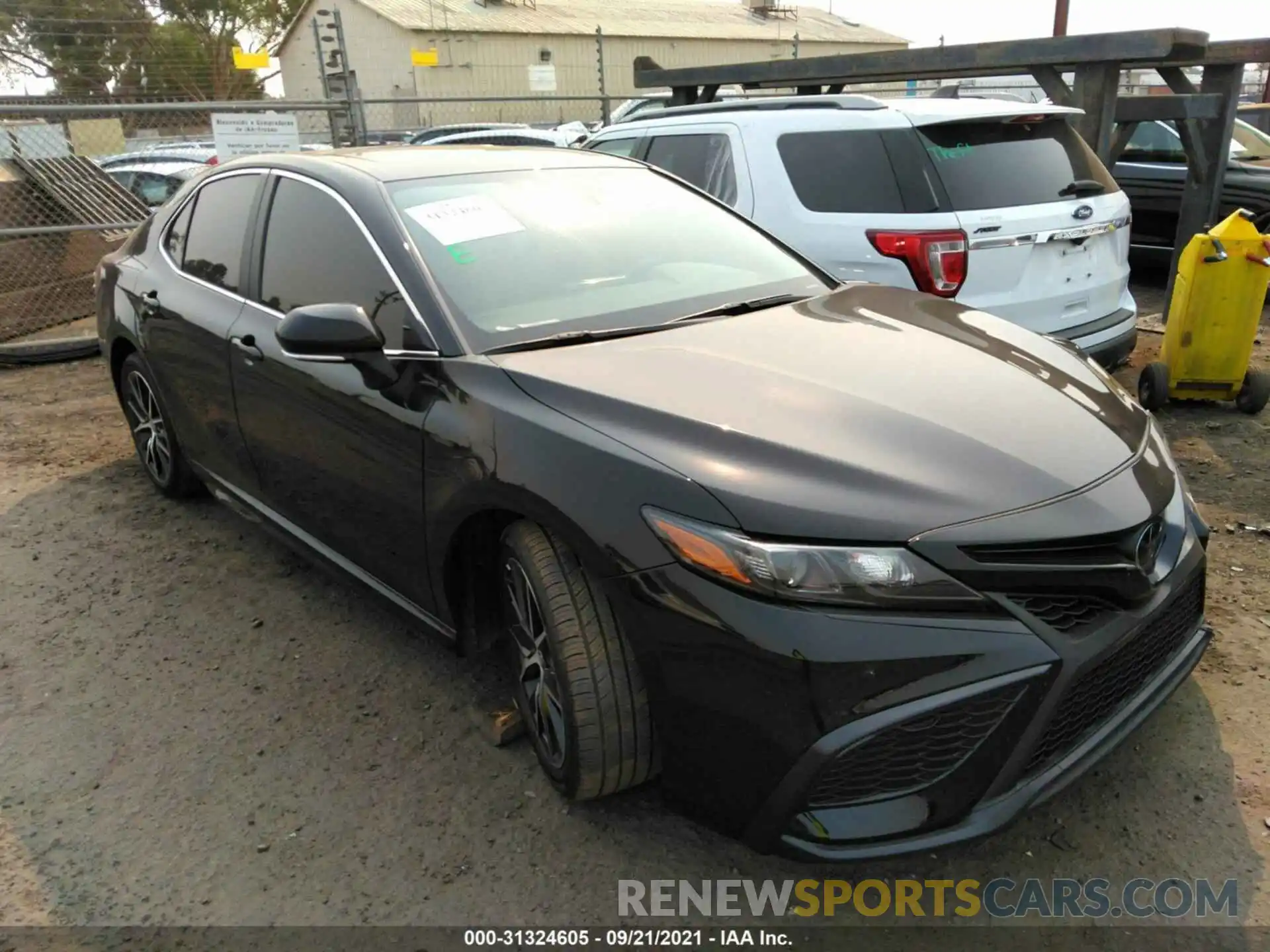 1 Photograph of a damaged car 4T1T11AK6MU481737 TOYOTA CAMRY 2021