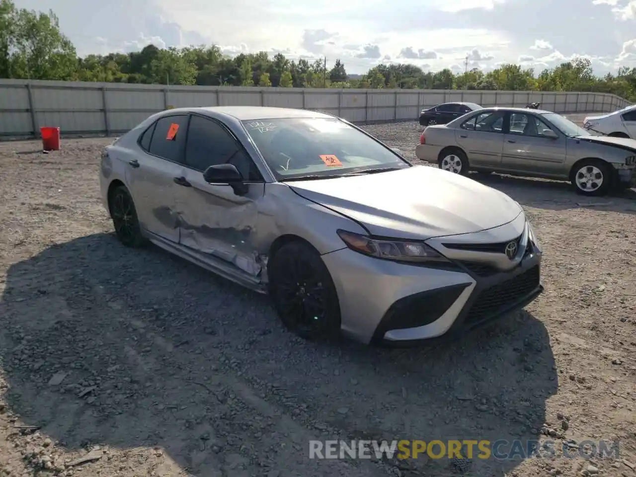 1 Photograph of a damaged car 4T1T11AK6MU483147 TOYOTA CAMRY 2021