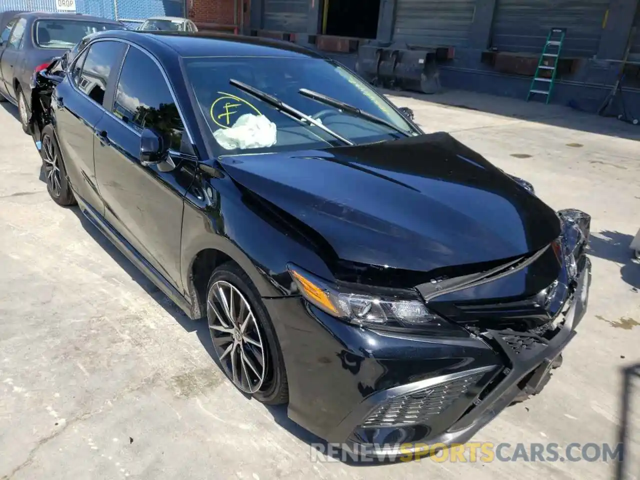 1 Photograph of a damaged car 4T1T11AK6MU488557 TOYOTA CAMRY 2021