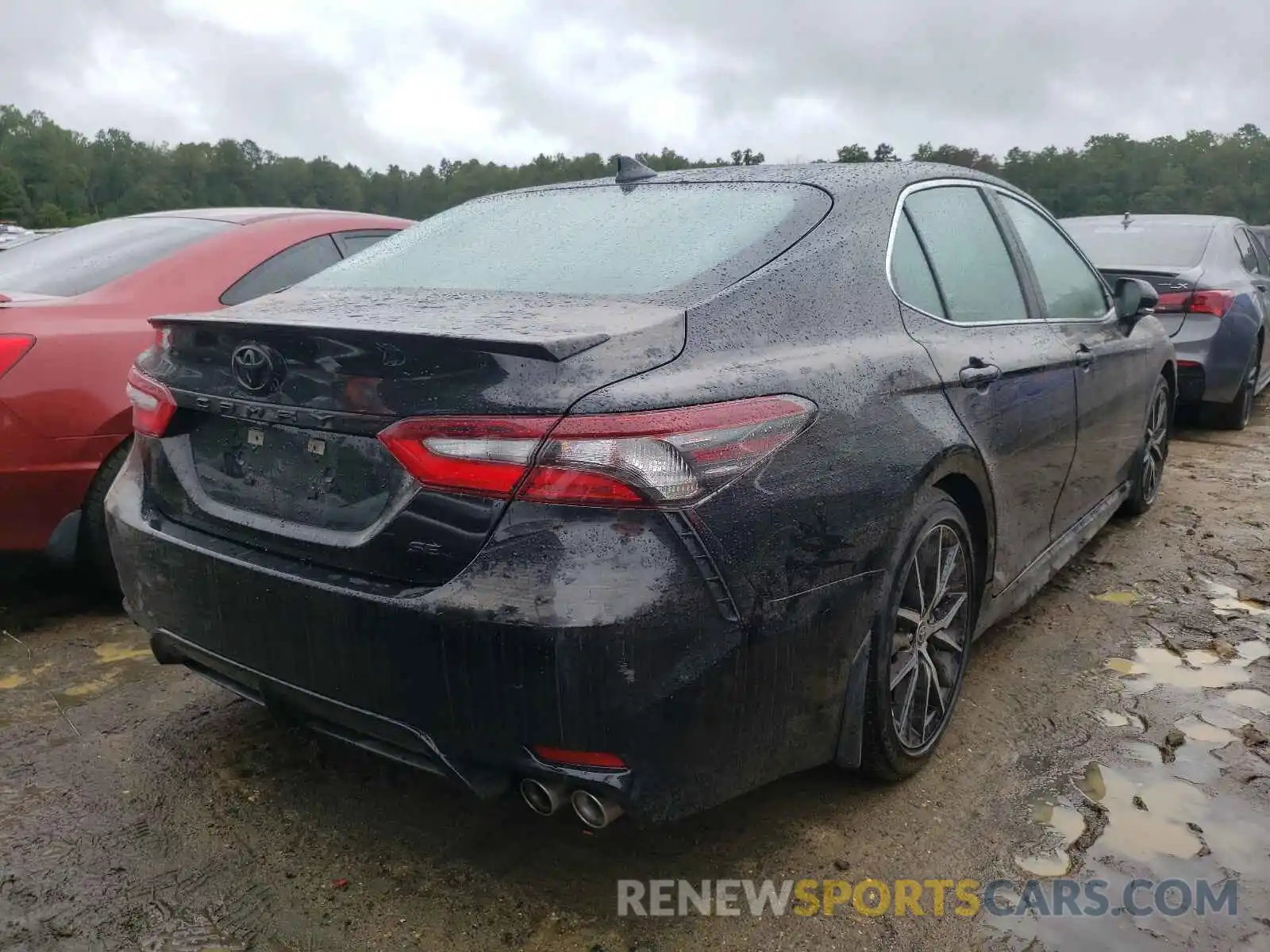 4 Photograph of a damaged car 4T1T11AK6MU514946 TOYOTA CAMRY 2021