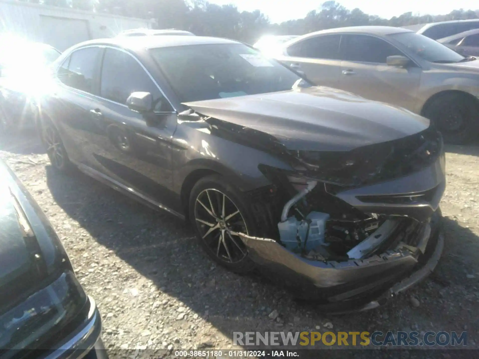 1 Photograph of a damaged car 4T1T11AK6MU566836 TOYOTA CAMRY 2021