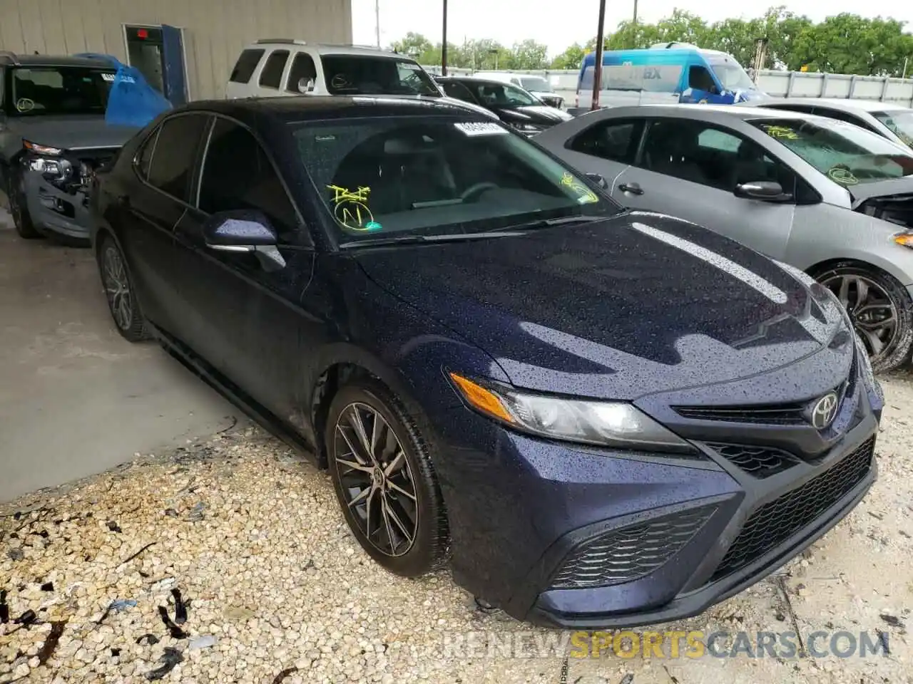 1 Photograph of a damaged car 4T1T11AK6MU590859 TOYOTA CAMRY 2021