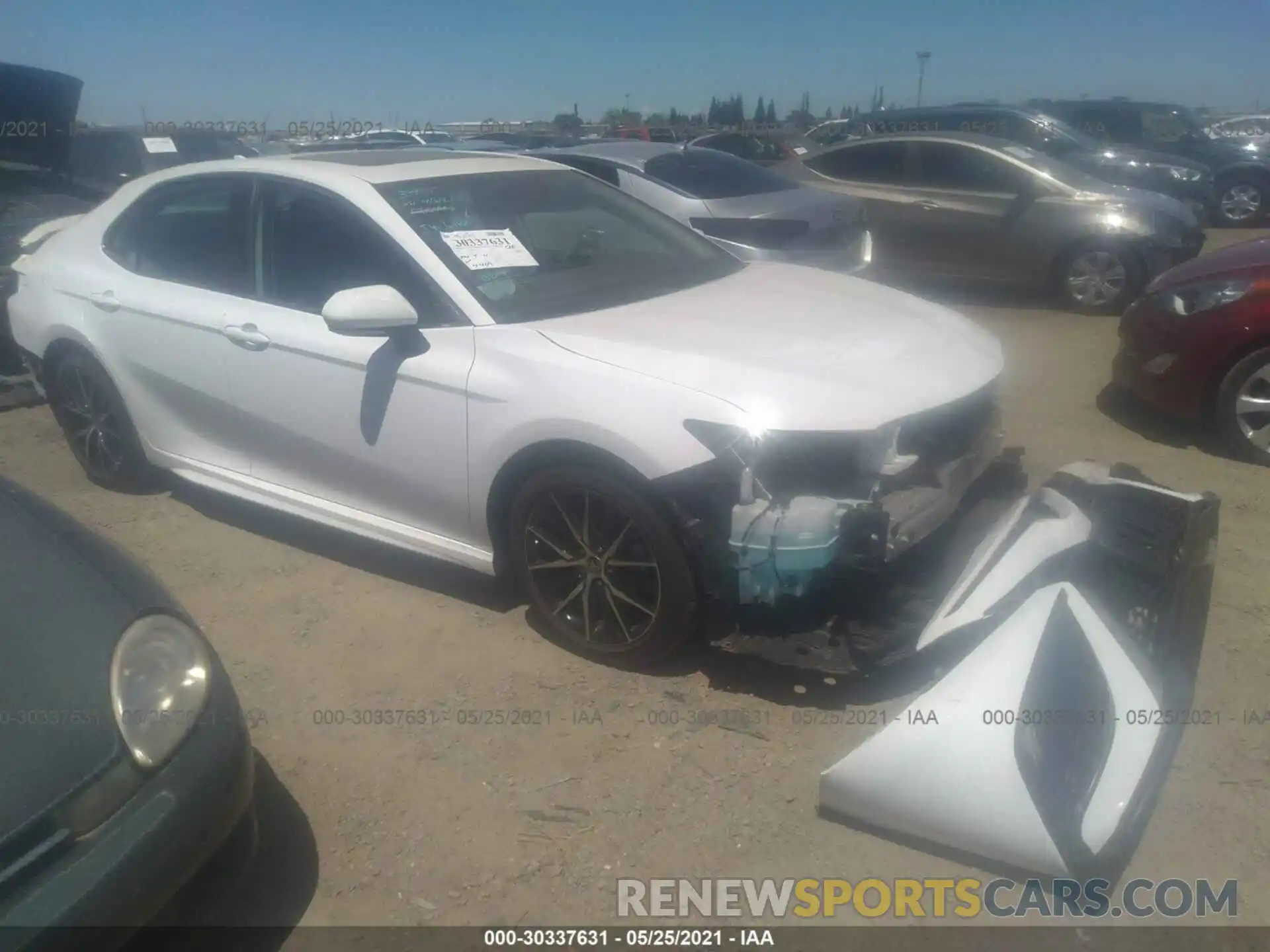 1 Photograph of a damaged car 4T1T11AK7MU512560 TOYOTA CAMRY 2021