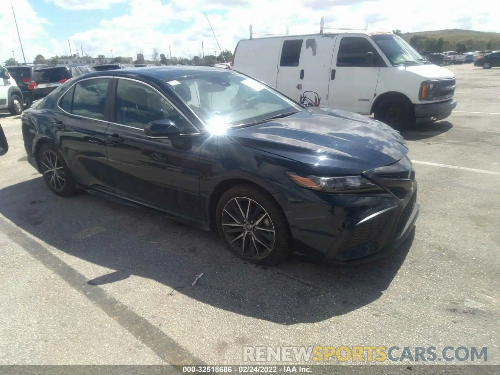 1 Photograph of a damaged car 4T1T11AK7MU516110 TOYOTA CAMRY 2021