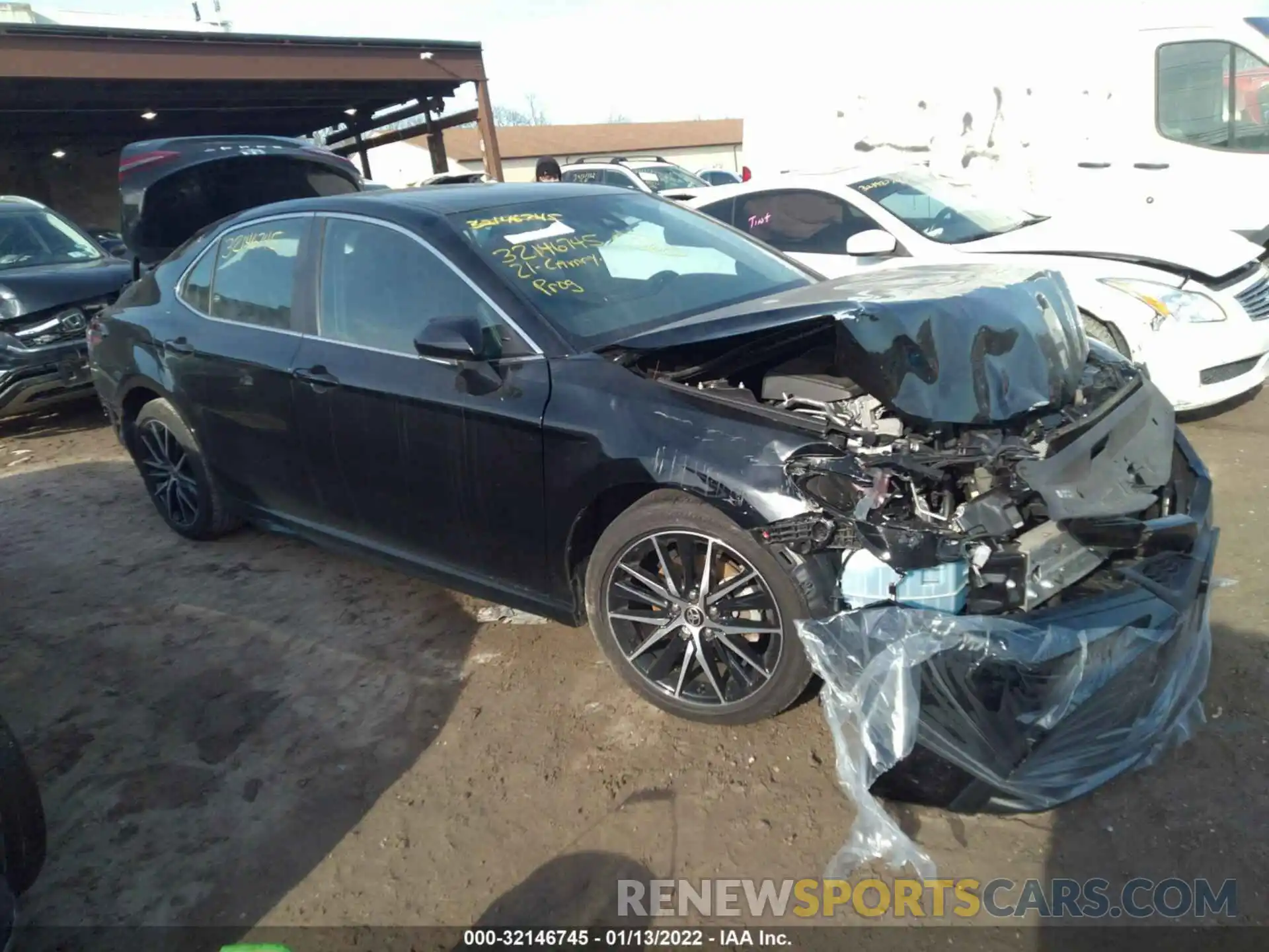 1 Photograph of a damaged car 4T1T11AK7MU565212 TOYOTA CAMRY 2021