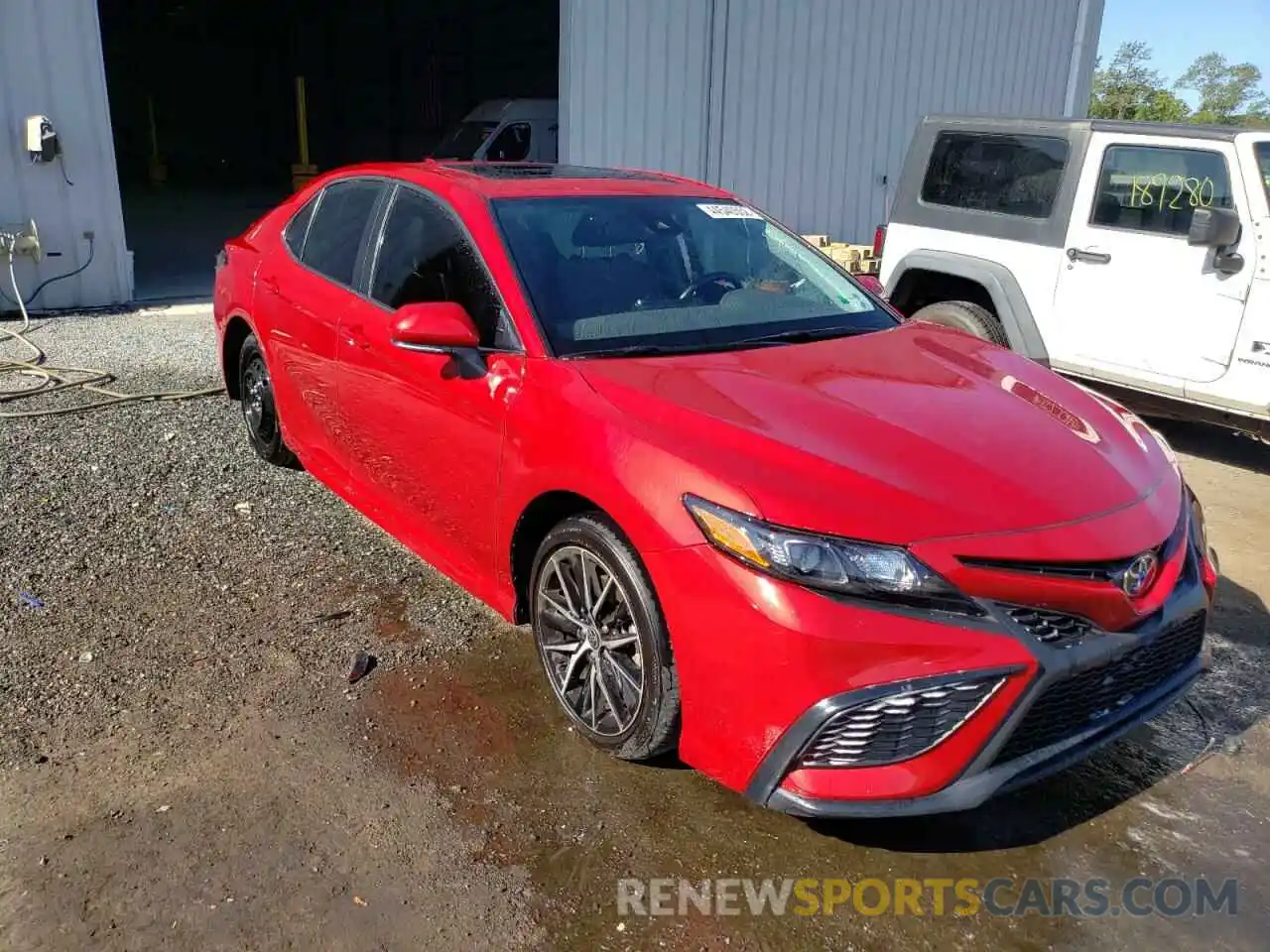 1 Photograph of a damaged car 4T1T11AK8MU402486 TOYOTA CAMRY 2021