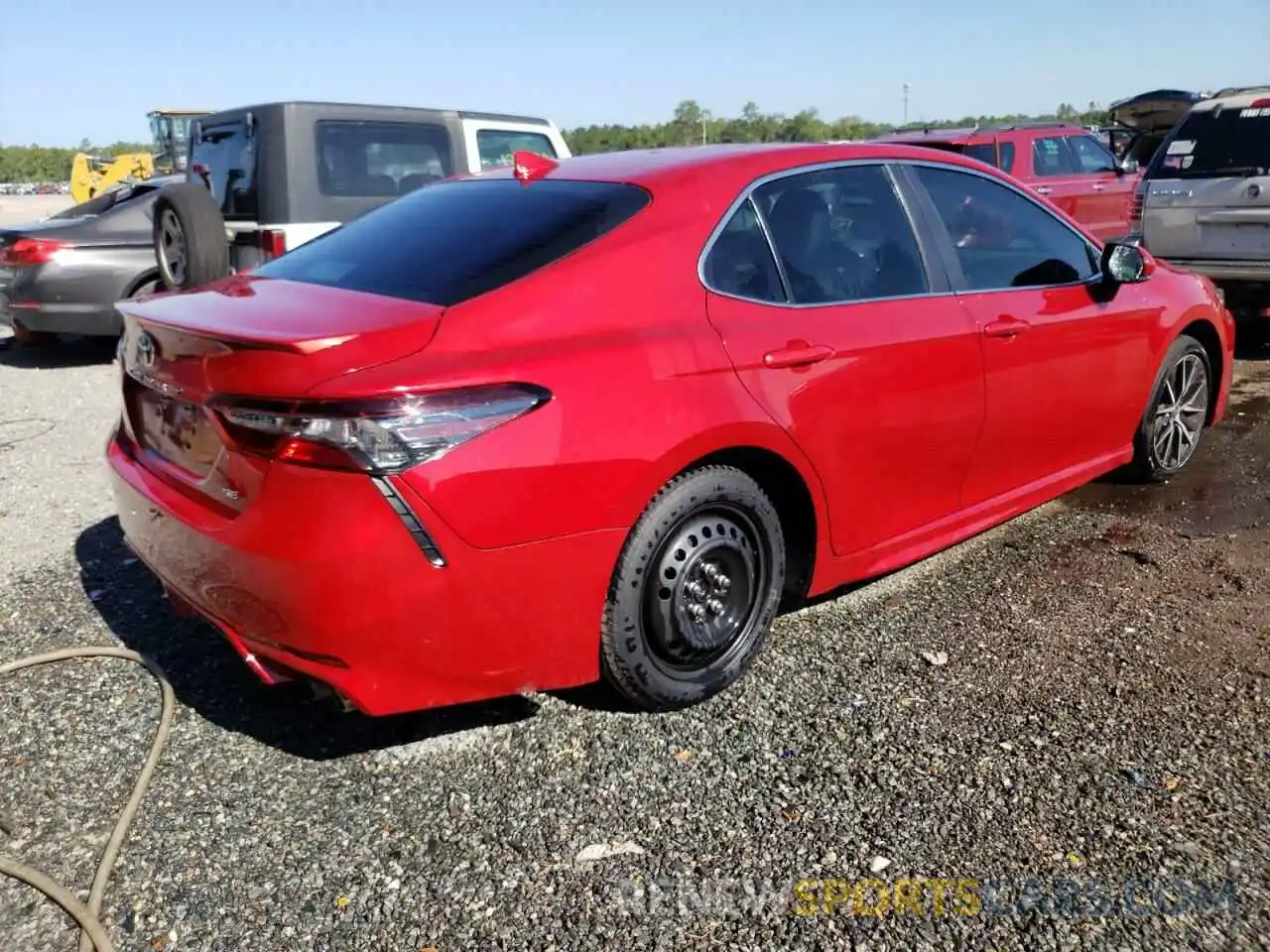 4 Фотография поврежденного автомобиля 4T1T11AK8MU402486 TOYOTA CAMRY 2021