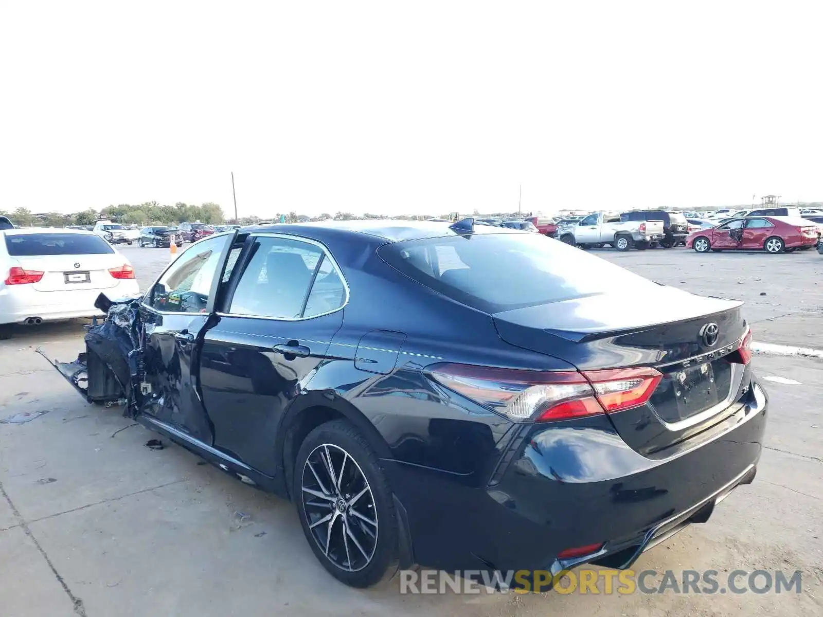 3 Photograph of a damaged car 4T1T11AK8MU443345 TOYOTA CAMRY 2021