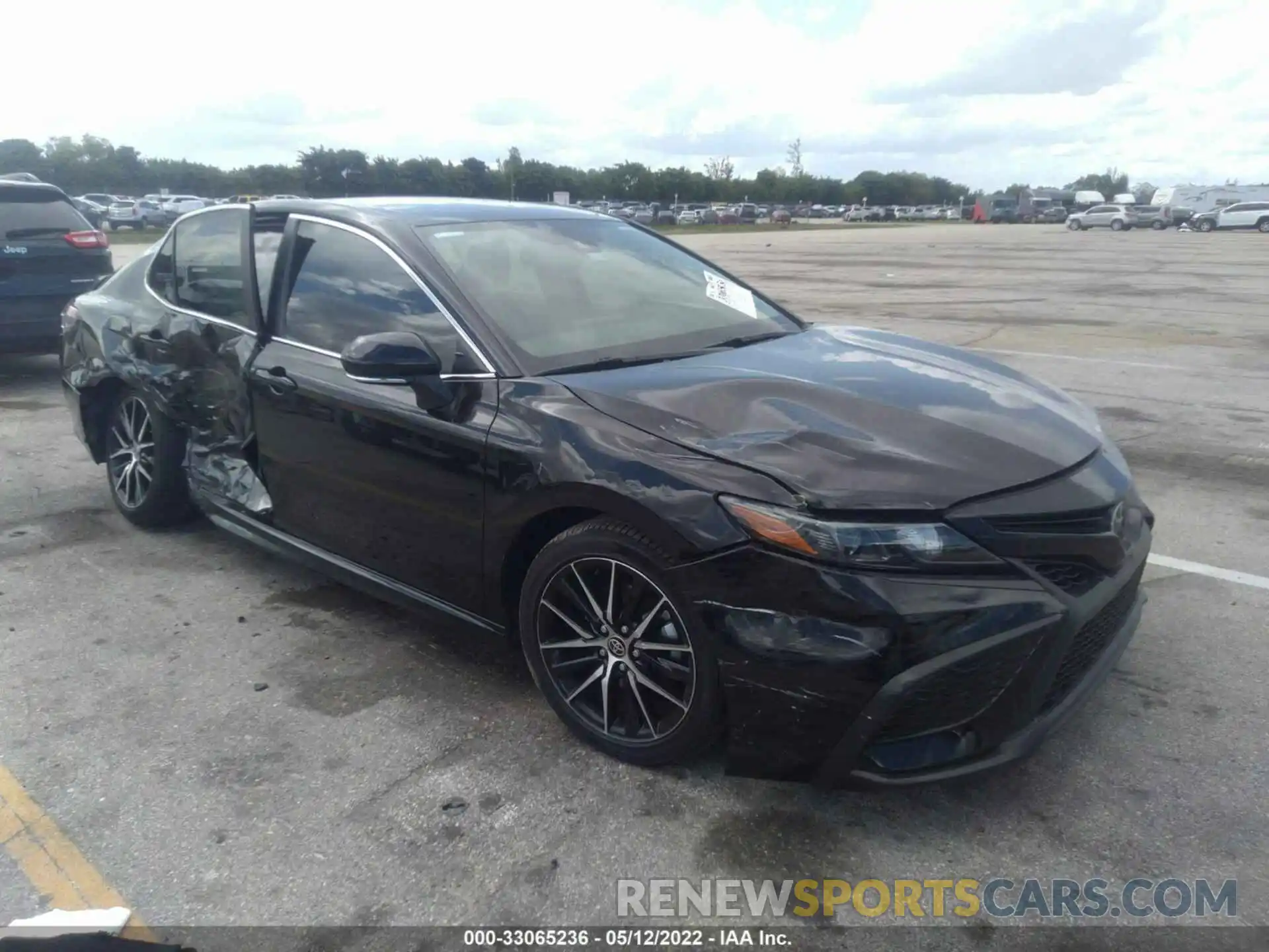 1 Photograph of a damaged car 4T1T11AK8MU469637 TOYOTA CAMRY 2021