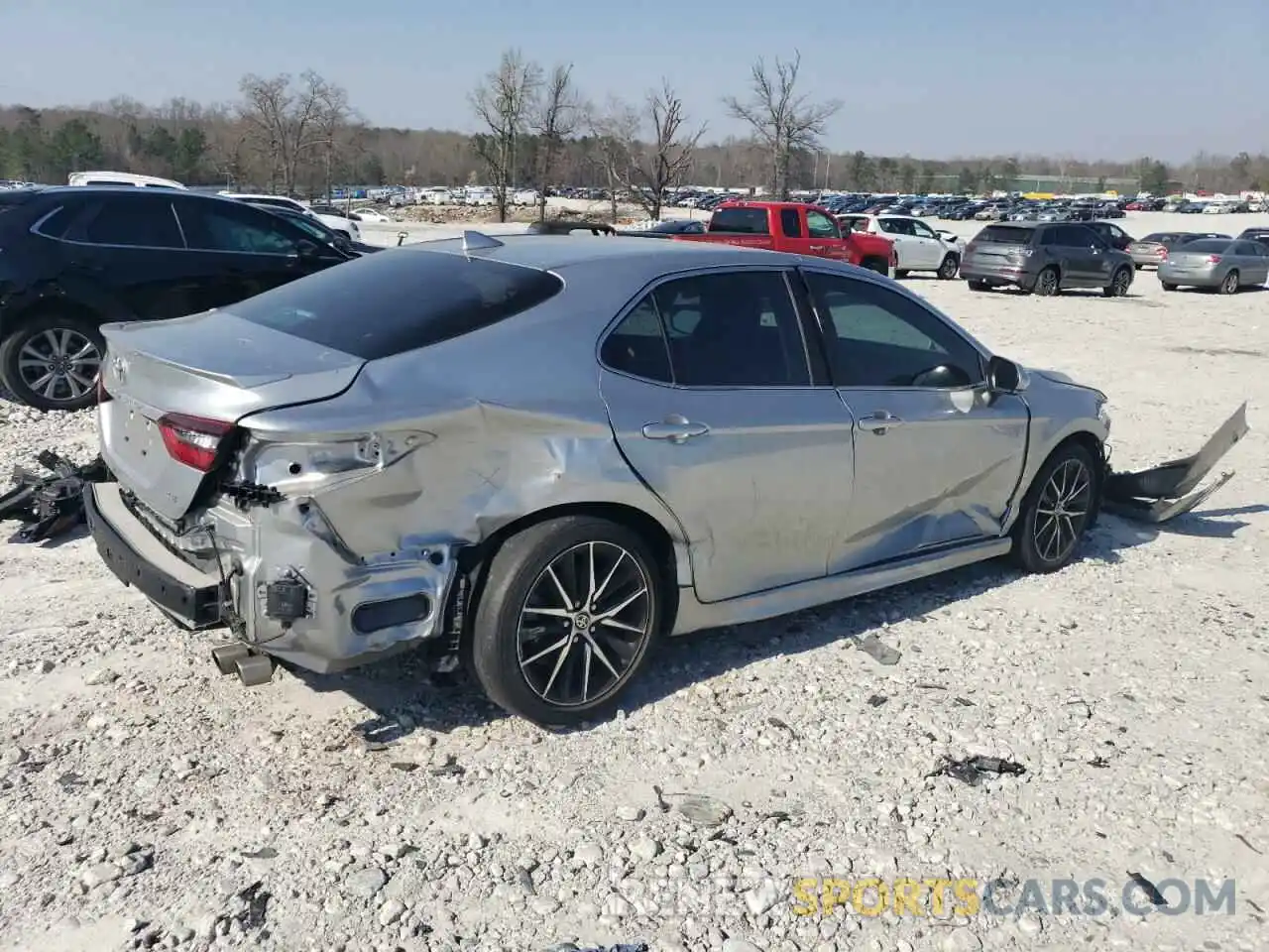 3 Photograph of a damaged car 4T1T11AK8MU514530 TOYOTA CAMRY 2021