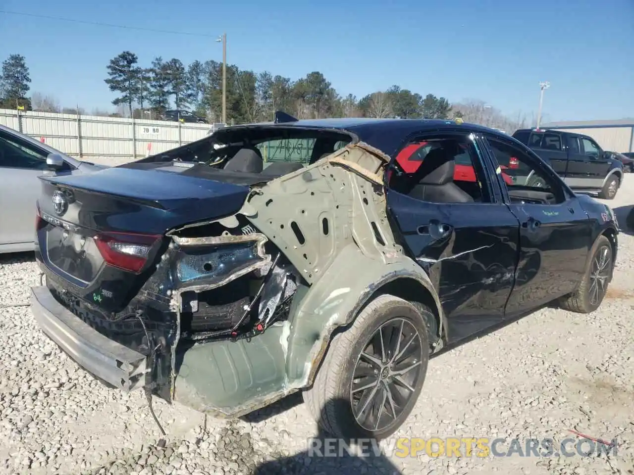 4 Photograph of a damaged car 4T1T11AK8MU532333 TOYOTA CAMRY 2021