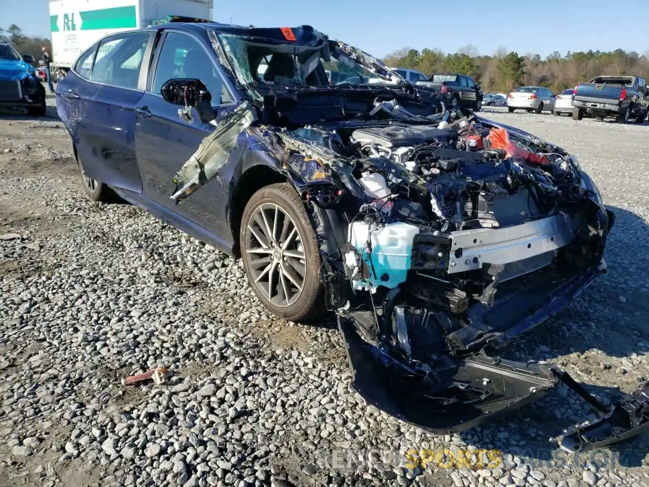 1 Photograph of a damaged car 4T1T11AK8MU606785 TOYOTA CAMRY 2021