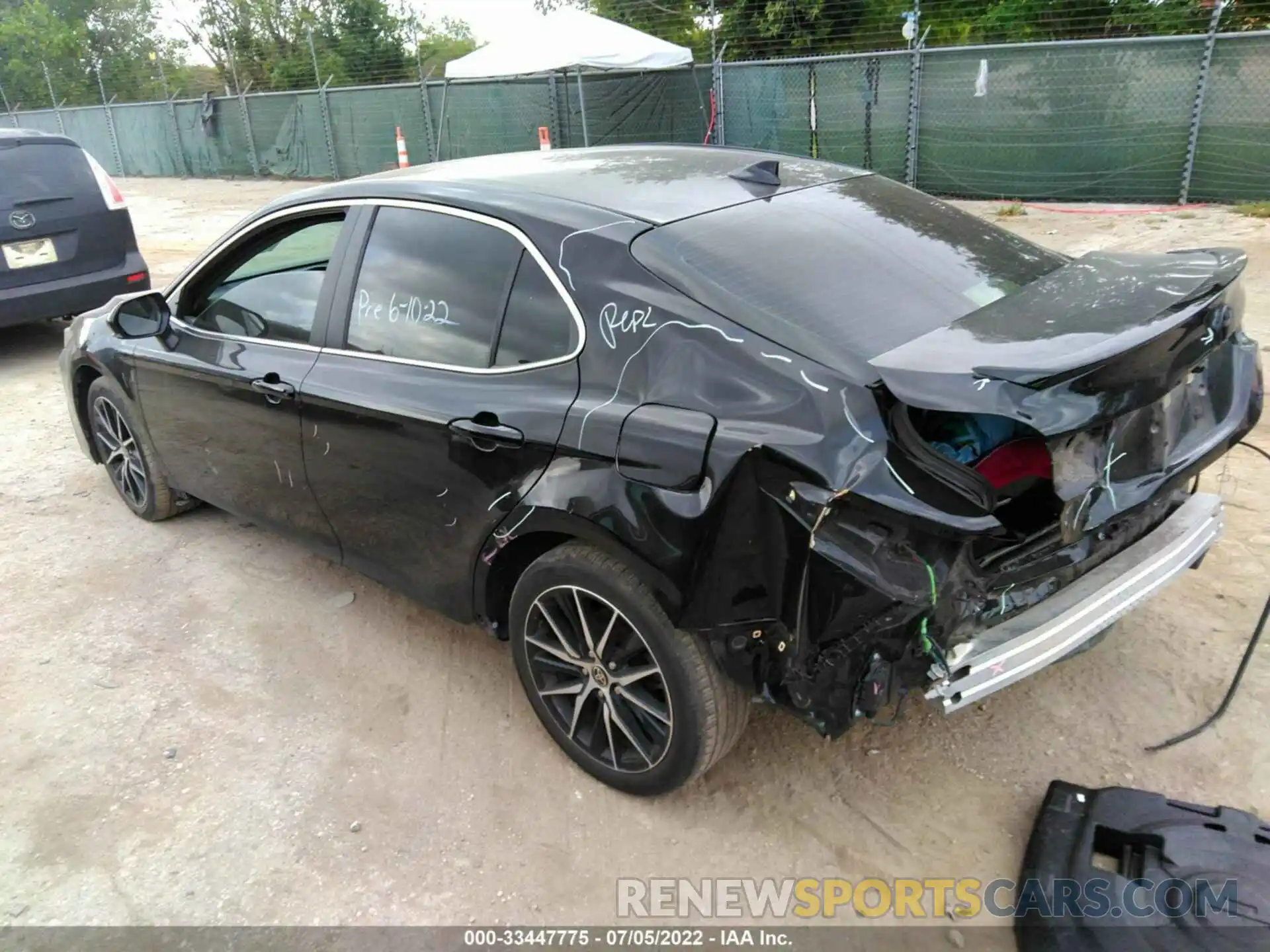 3 Photograph of a damaged car 4T1T11AK9MU439627 TOYOTA CAMRY 2021