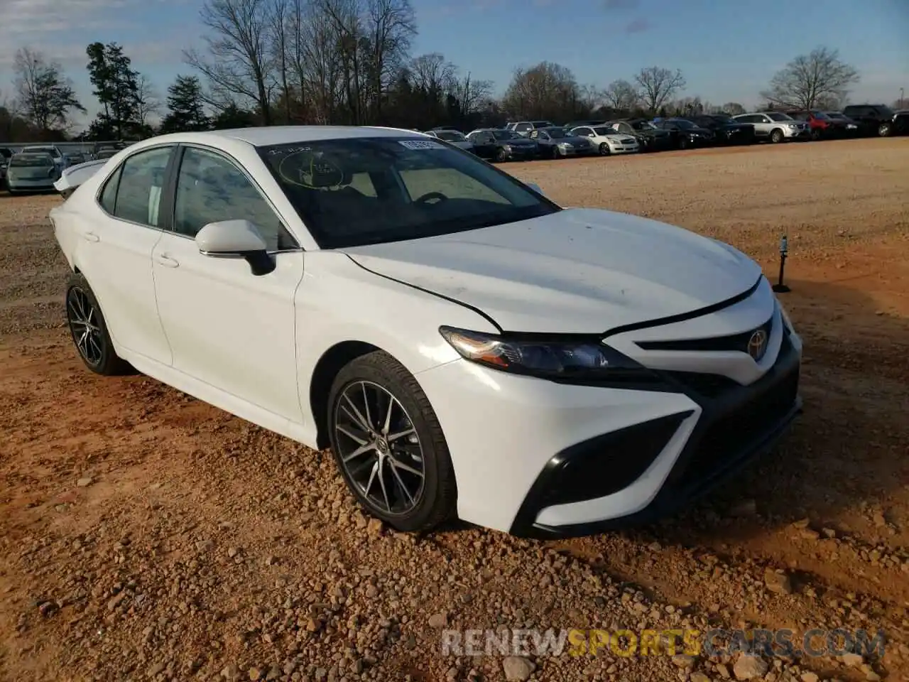 1 Photograph of a damaged car 4T1T11AK9MU483417 TOYOTA CAMRY 2021