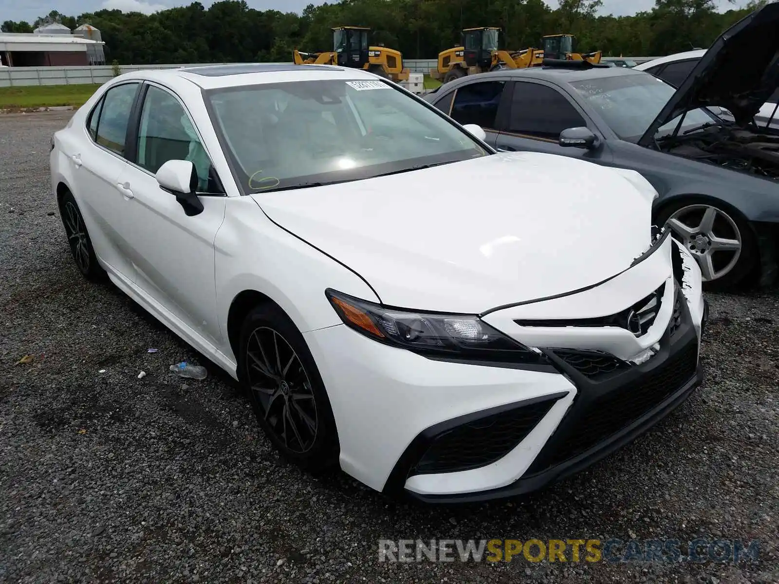 1 Photograph of a damaged car 4T1T11AK9MU485006 TOYOTA CAMRY 2021