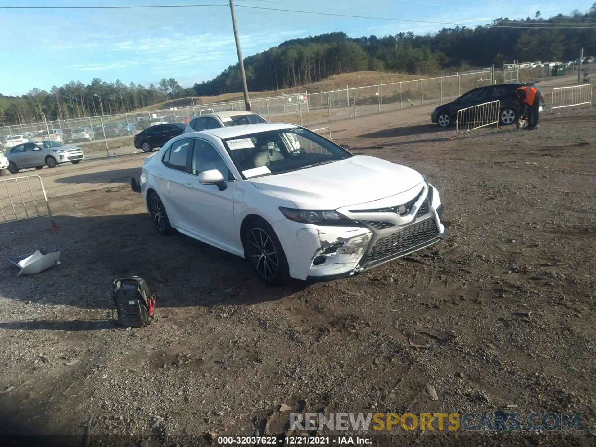 1 Photograph of a damaged car 4T1T11AK9MU522359 TOYOTA CAMRY 2021