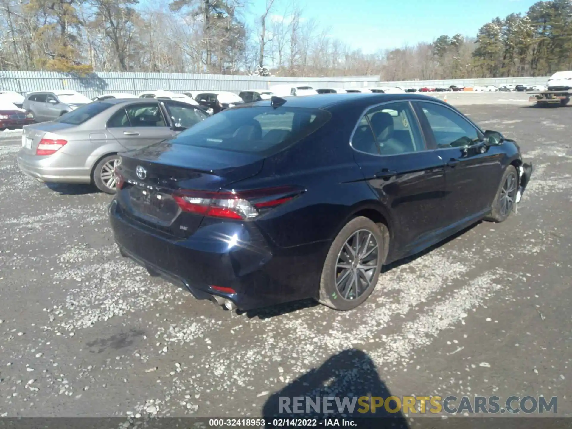 4 Photograph of a damaged car 4T1T11AK9MU522992 TOYOTA CAMRY 2021