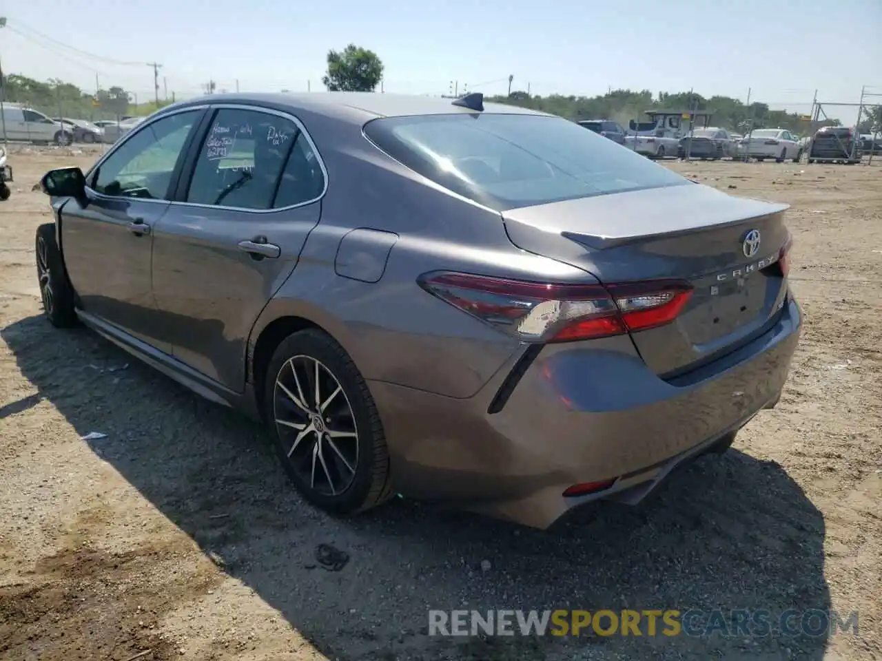 3 Photograph of a damaged car 4T1T11AK9MU524001 TOYOTA CAMRY 2021