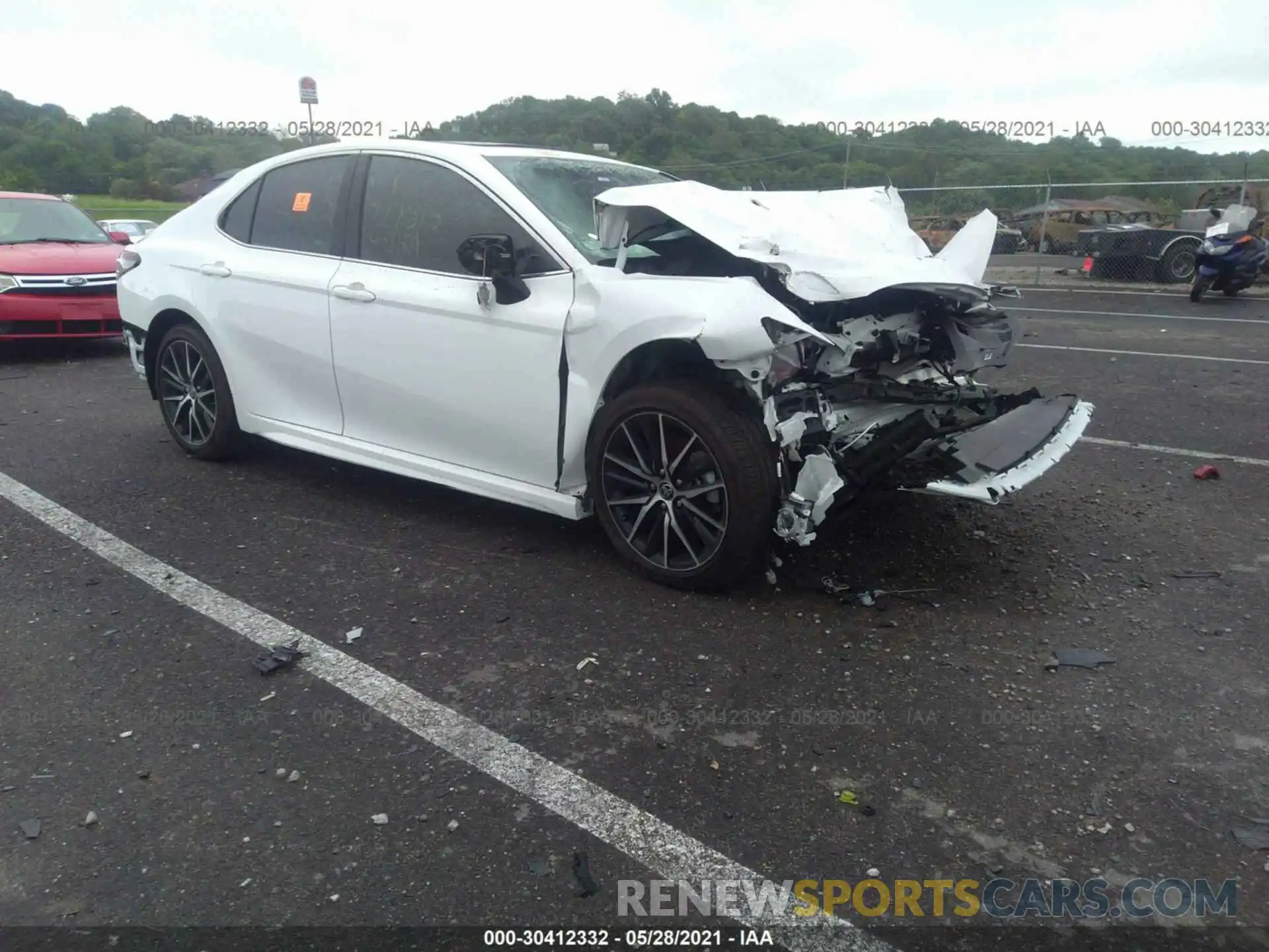 1 Photograph of a damaged car 4T1T11AK9MU526816 TOYOTA CAMRY 2021