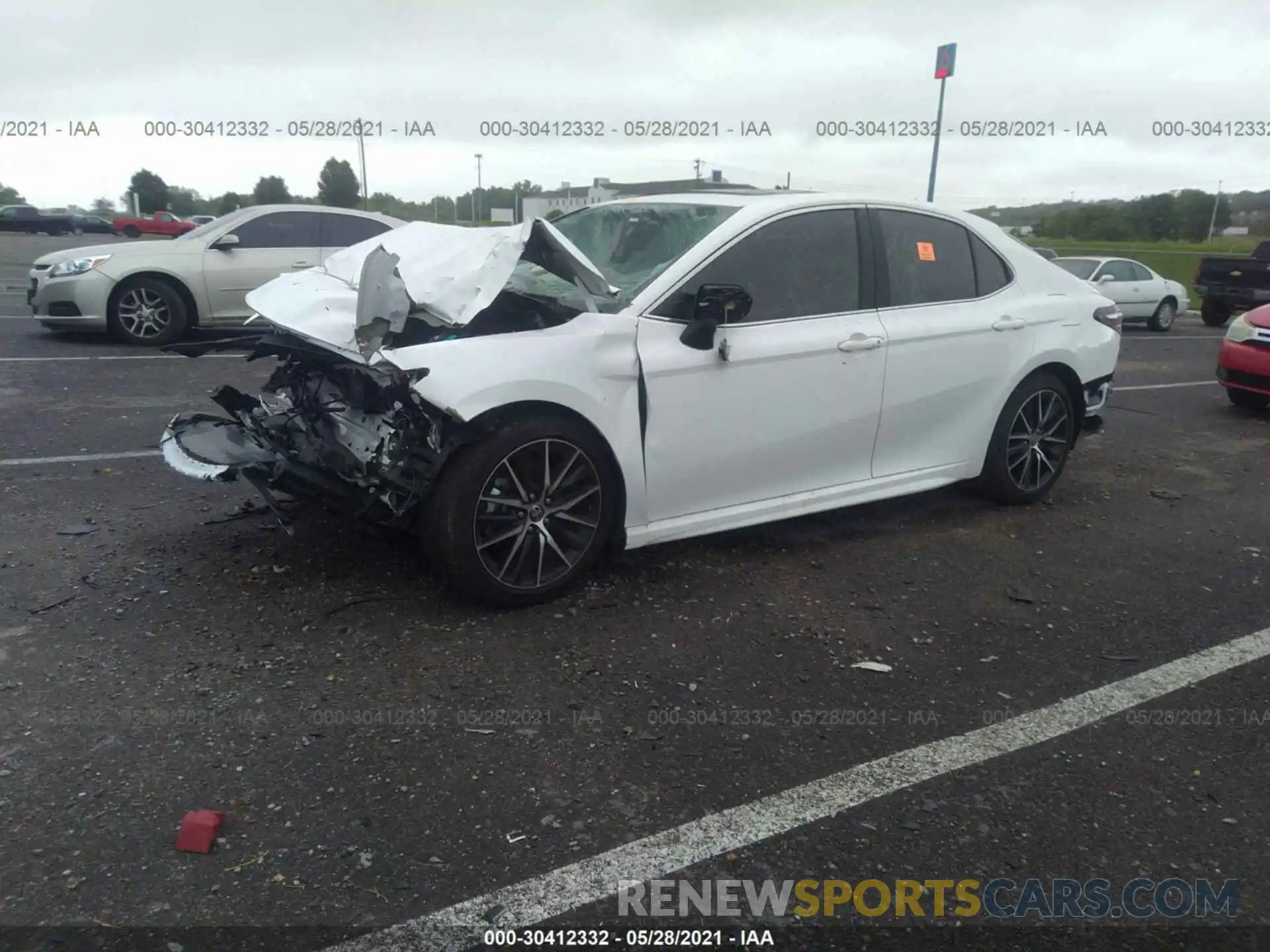 2 Photograph of a damaged car 4T1T11AK9MU526816 TOYOTA CAMRY 2021