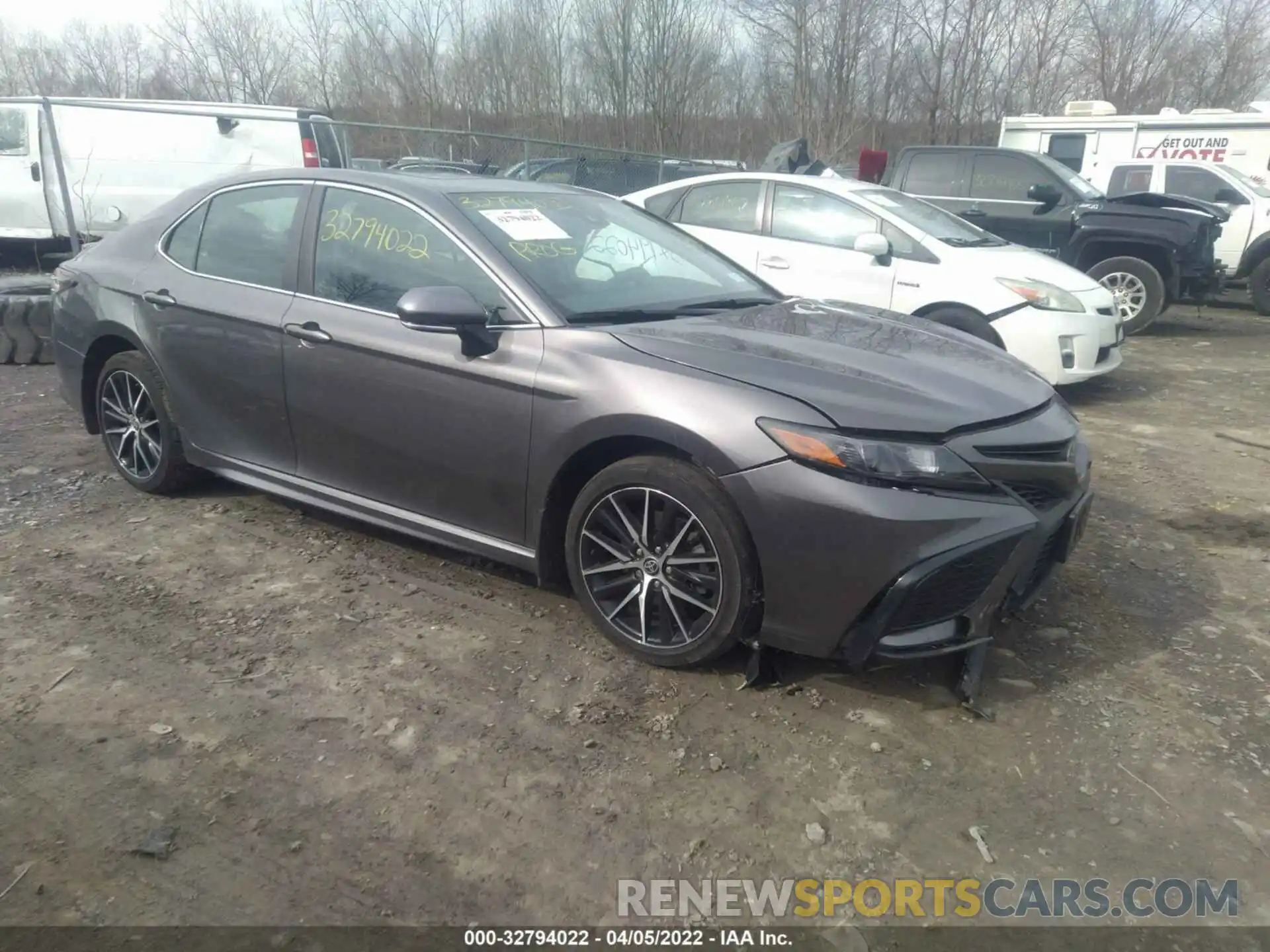 1 Photograph of a damaged car 4T1T11AK9MU533104 TOYOTA CAMRY 2021