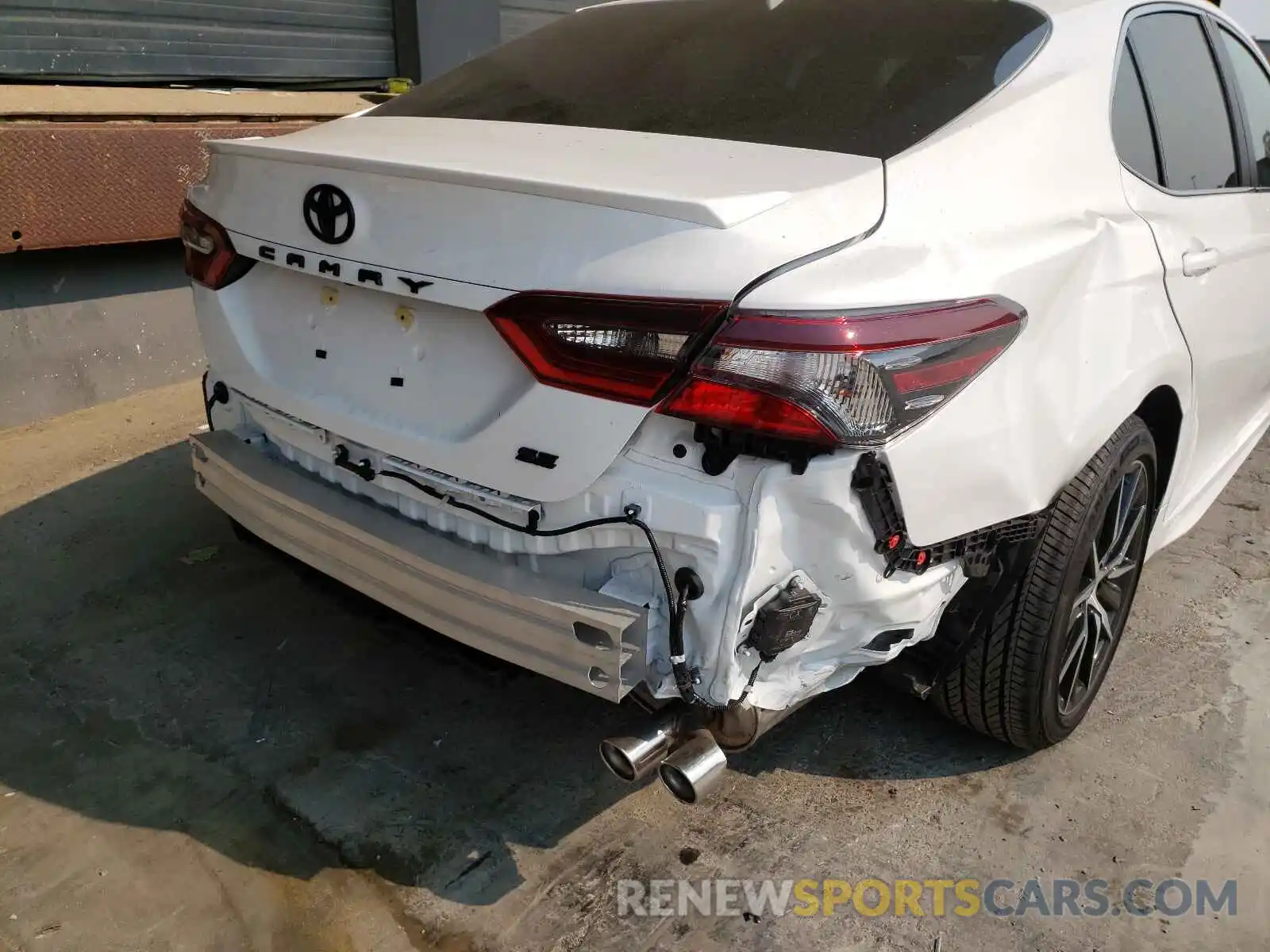 9 Photograph of a damaged car 4T1T11AK9MU578611 TOYOTA CAMRY 2021