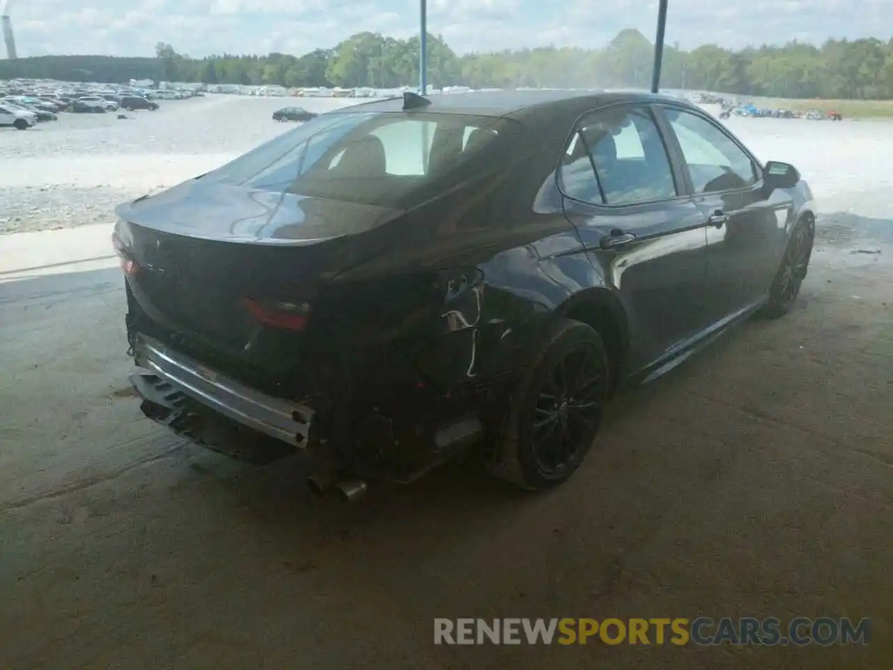 4 Photograph of a damaged car 4T1T11AKXMU454010 TOYOTA CAMRY 2021