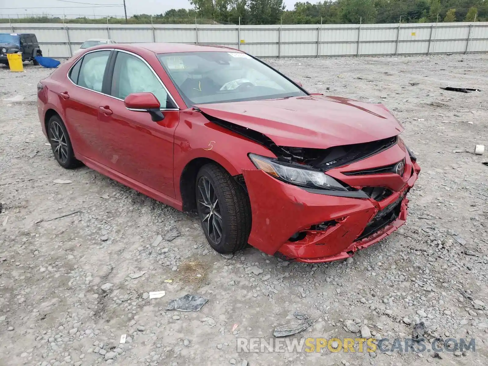 1 Photograph of a damaged car 4T1T11AKXMU473527 TOYOTA CAMRY 2021