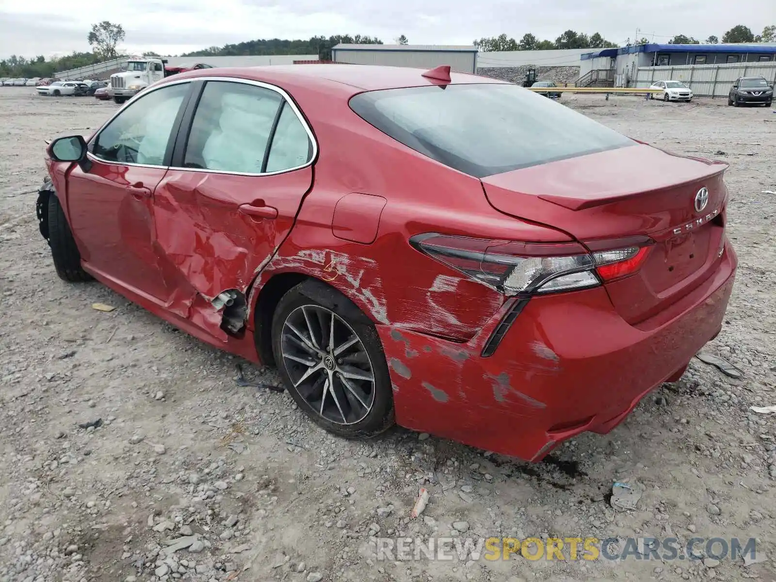 3 Photograph of a damaged car 4T1T11AKXMU473527 TOYOTA CAMRY 2021