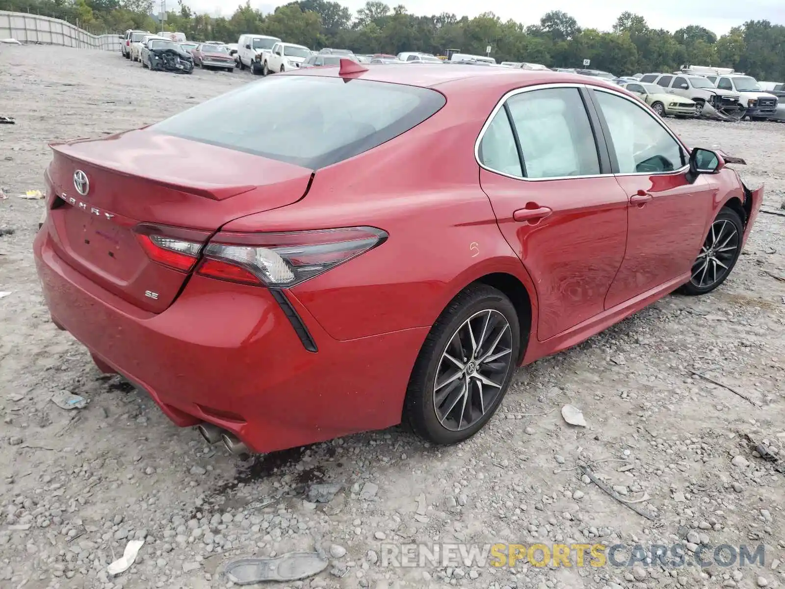 4 Photograph of a damaged car 4T1T11AKXMU473527 TOYOTA CAMRY 2021