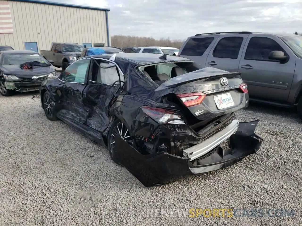 3 Photograph of a damaged car 4T1T11AKXMU477920 TOYOTA CAMRY 2021