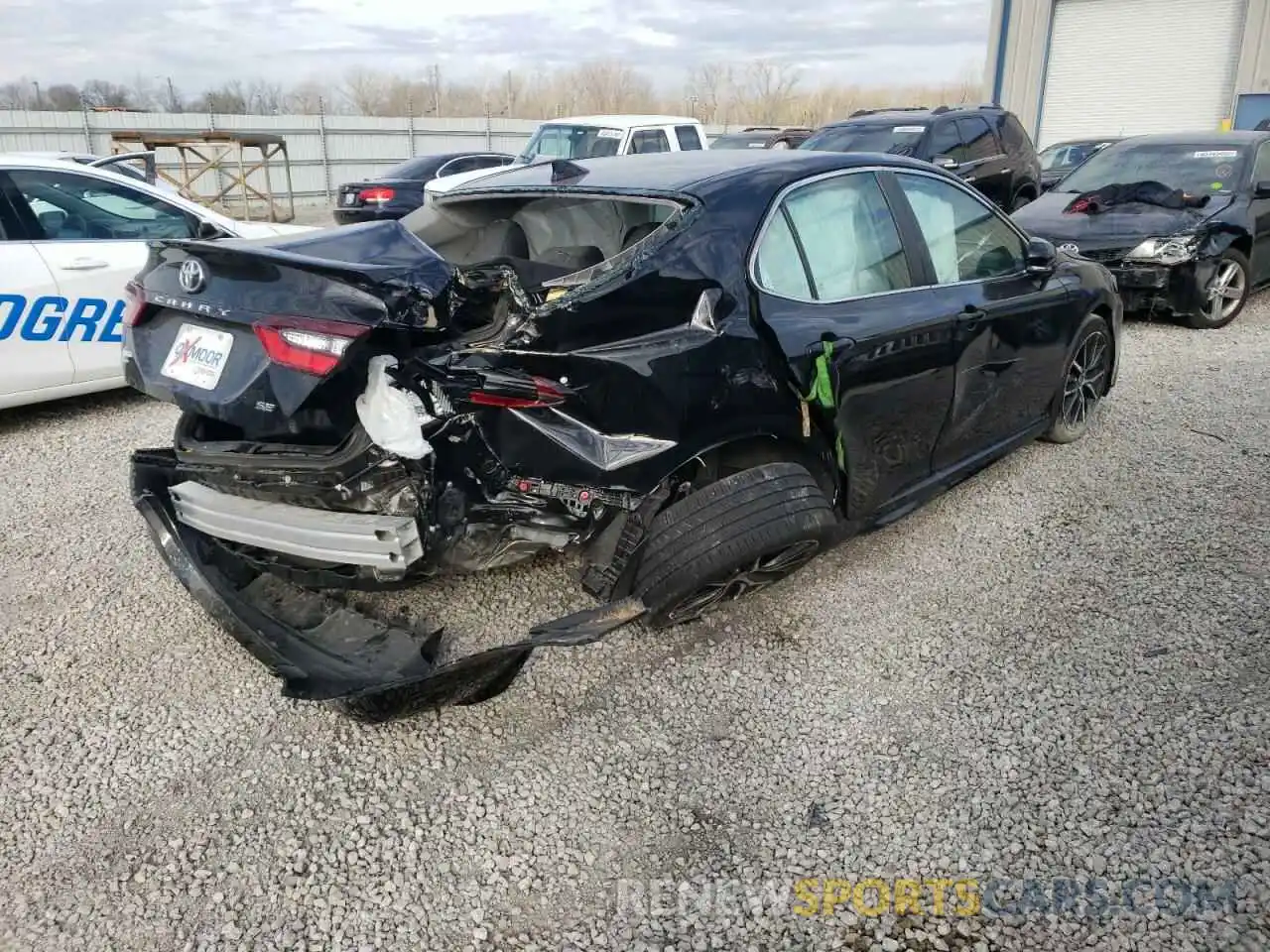 4 Photograph of a damaged car 4T1T11AKXMU477920 TOYOTA CAMRY 2021