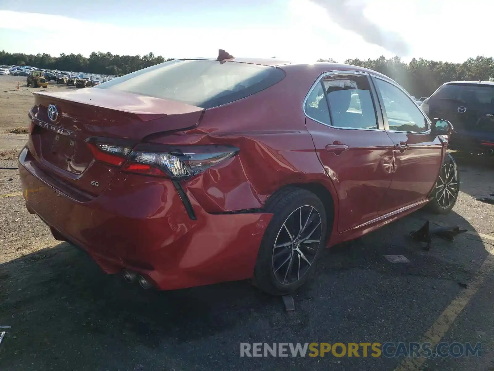 4 Photograph of a damaged car 4T1T11AKXMU490876 TOYOTA CAMRY 2021