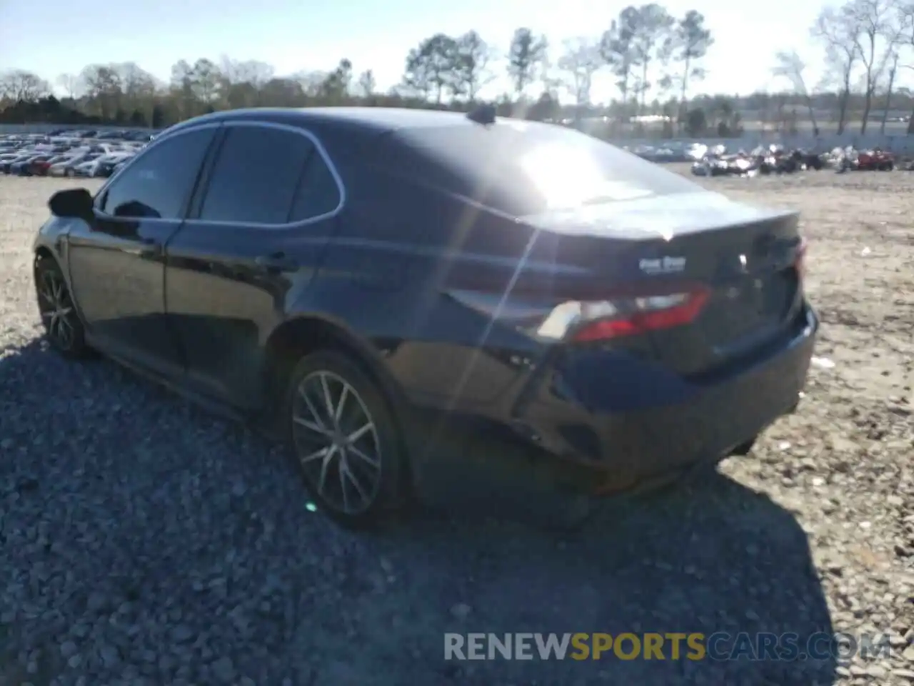 3 Photograph of a damaged car 4T1T11AKXMU525190 TOYOTA CAMRY 2021