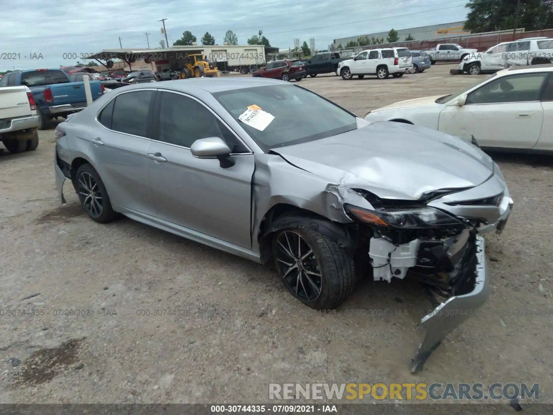 1 Photograph of a damaged car 4T1T11AKXMU569349 TOYOTA CAMRY 2021