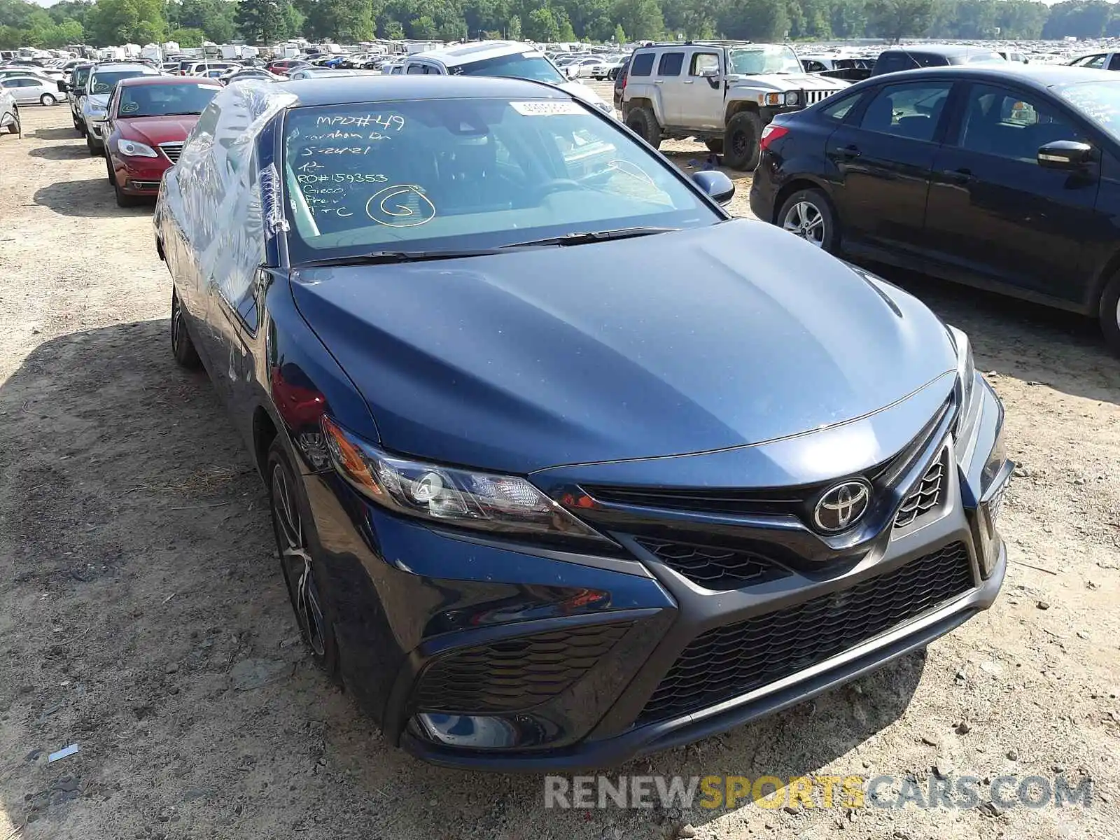 1 Photograph of a damaged car 4T1T11AKXMU572221 TOYOTA CAMRY 2021