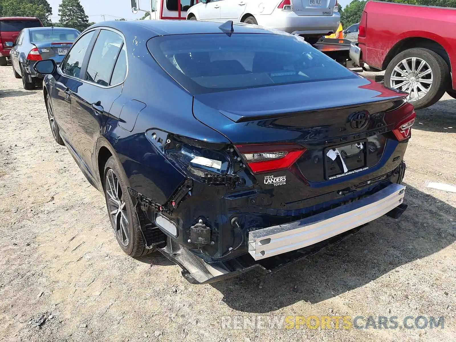 3 Photograph of a damaged car 4T1T11AKXMU572221 TOYOTA CAMRY 2021