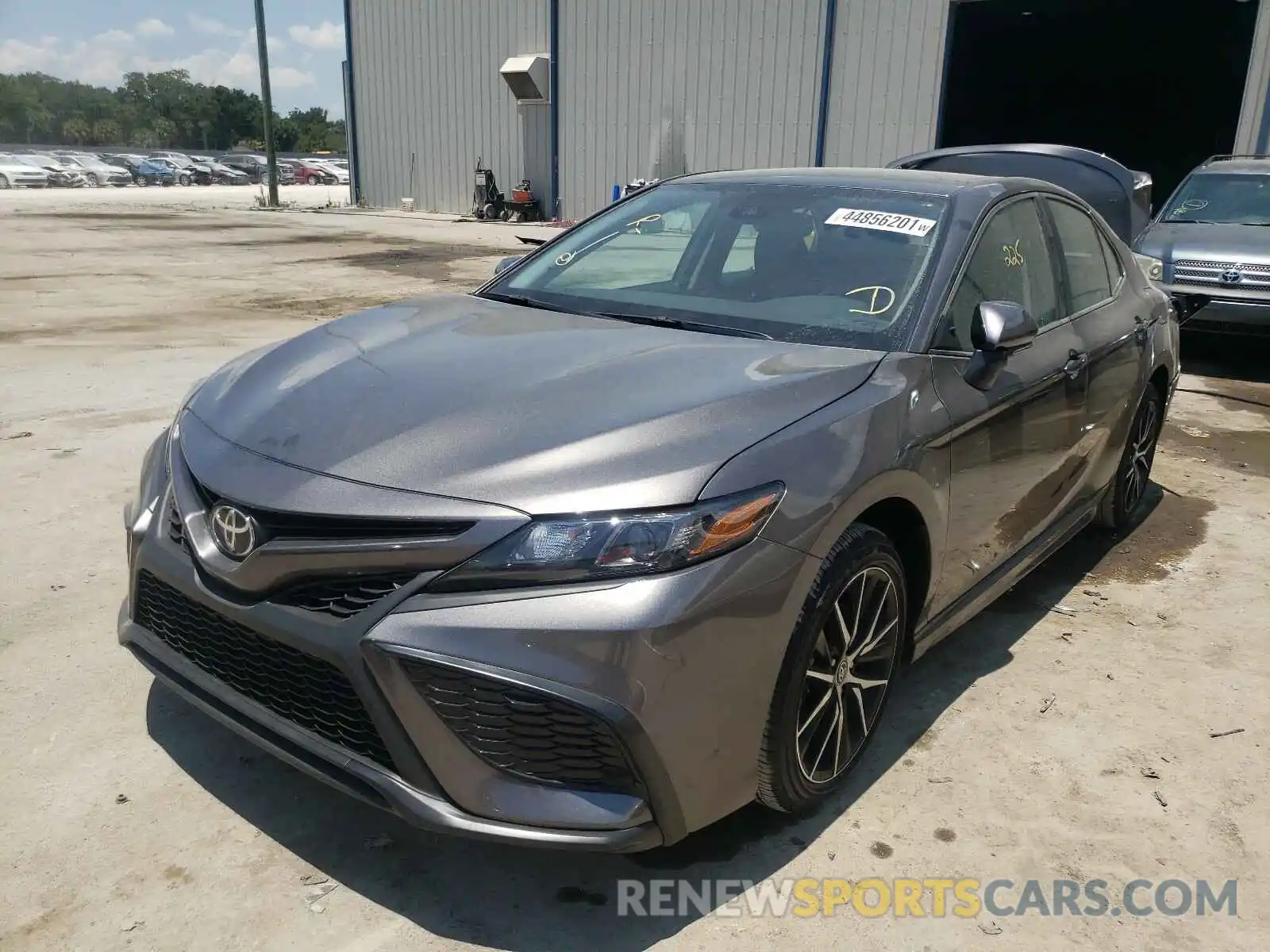 2 Photograph of a damaged car 4T1T11AKXMU573675 TOYOTA CAMRY 2021