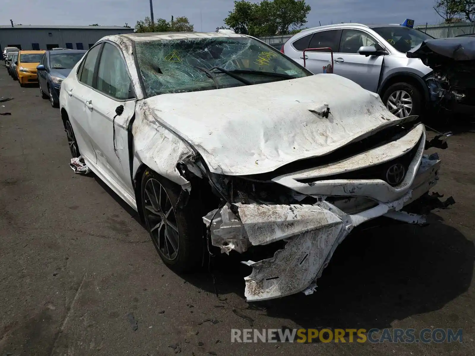 1 Photograph of a damaged car 4T1T11BK0MU026977 TOYOTA CAMRY 2021